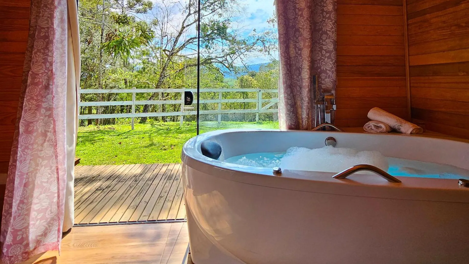 Cabana Com Hidromassagem Bom Retiro
